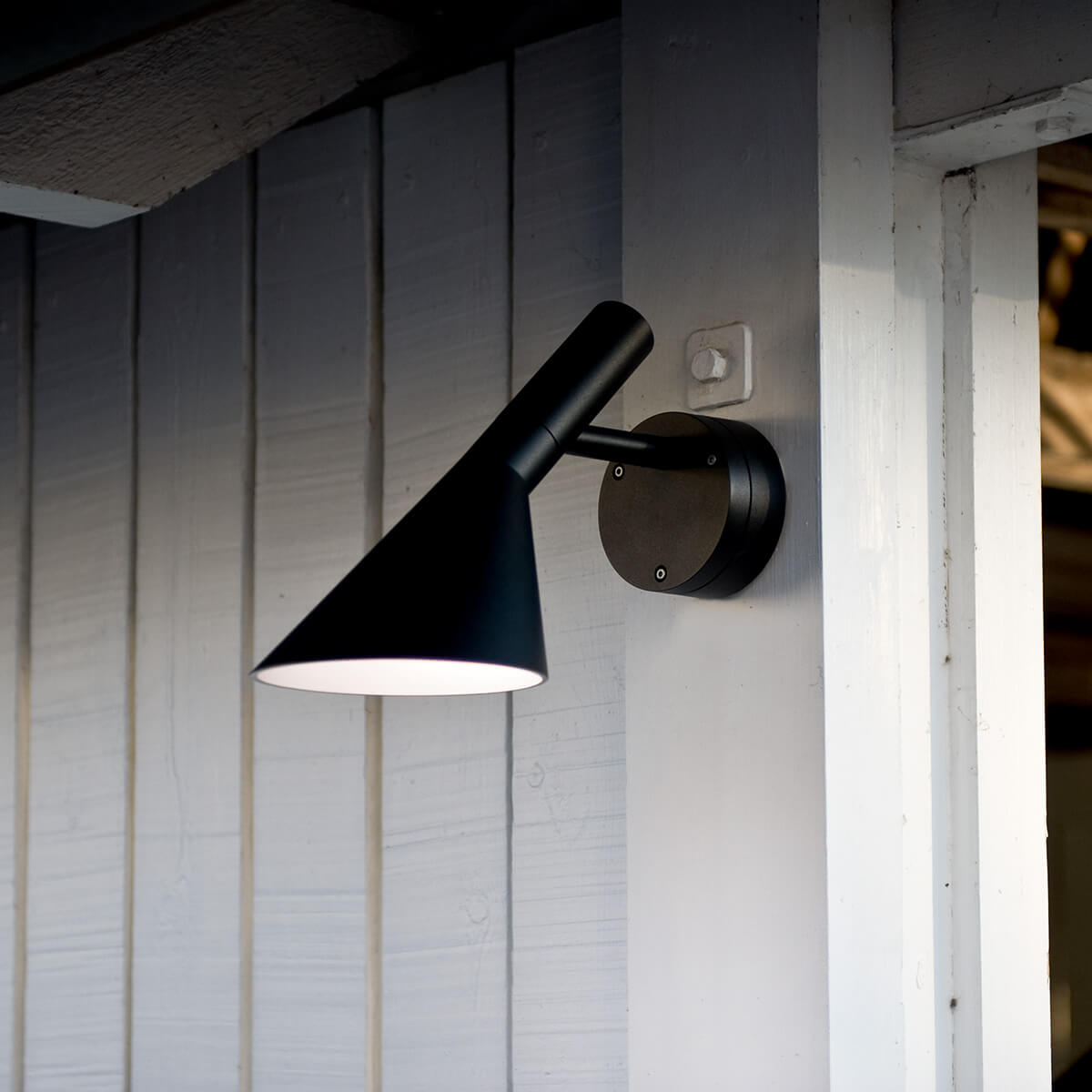 Louis Poulsen AJ 50 LED Wandleuchte, schwarz strukturiert