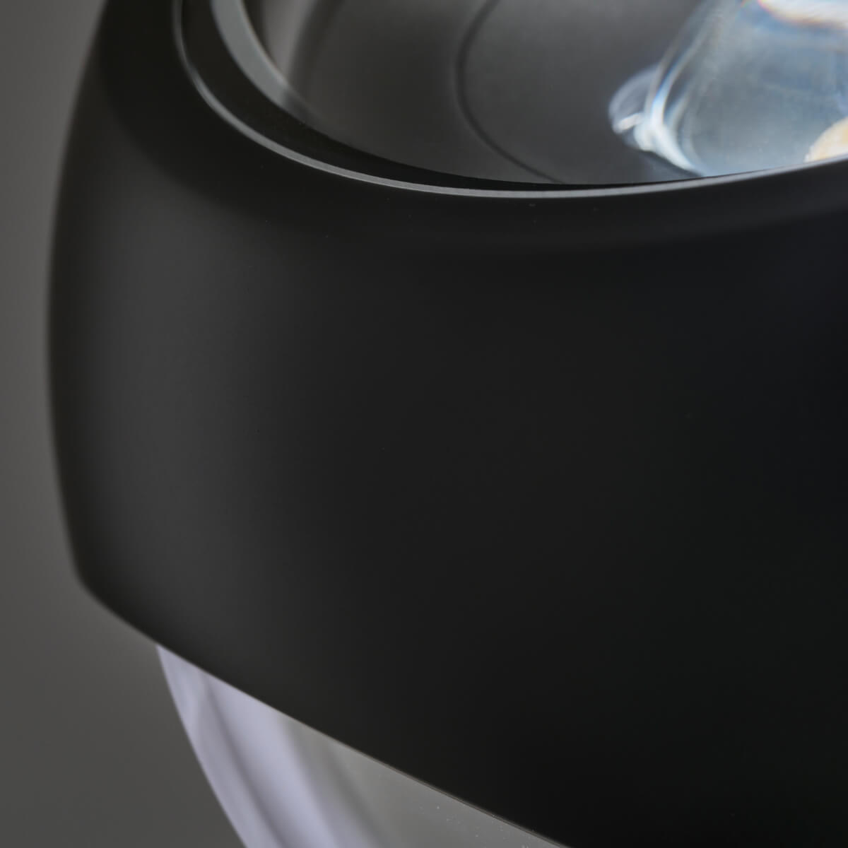 Occhio Sito verticale Volt S80 Wandleuchte, schwarz matt