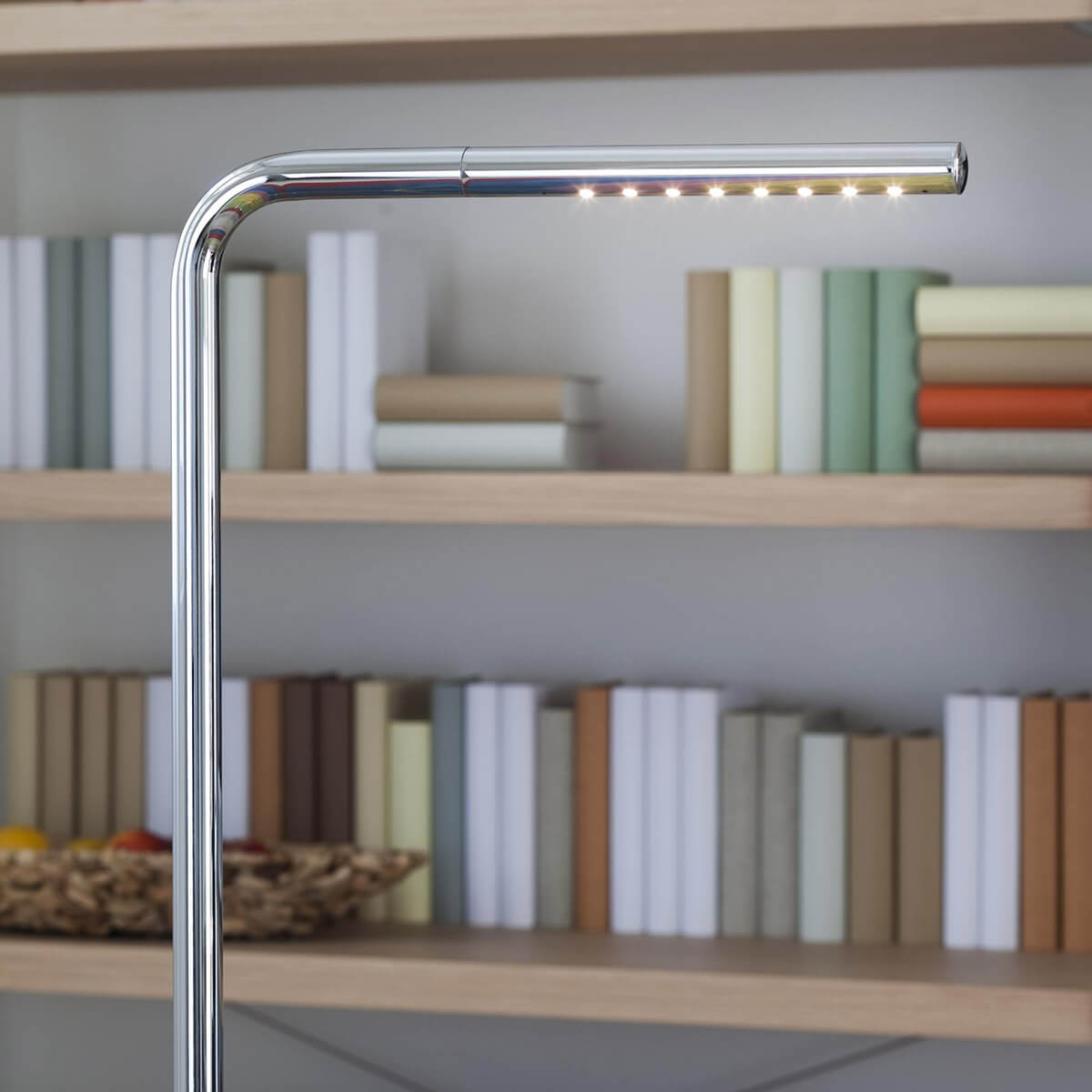 Tecnolumen Lum 125 LED Stehleuchte, Chrom