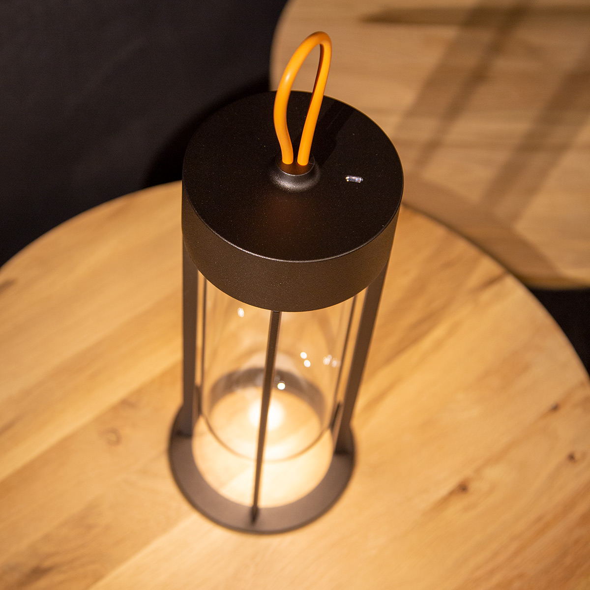 Flos In Vitro Unplugged LED Akkuleuchte, 2700 K, dunkelbraun