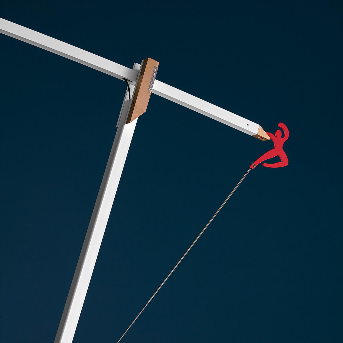 Catellani & Smith Ettorino BIG LED Stehleuchte, weiß, mit tanzender Dekofigur in Rot (Foto: Nava-Rapacchietta)