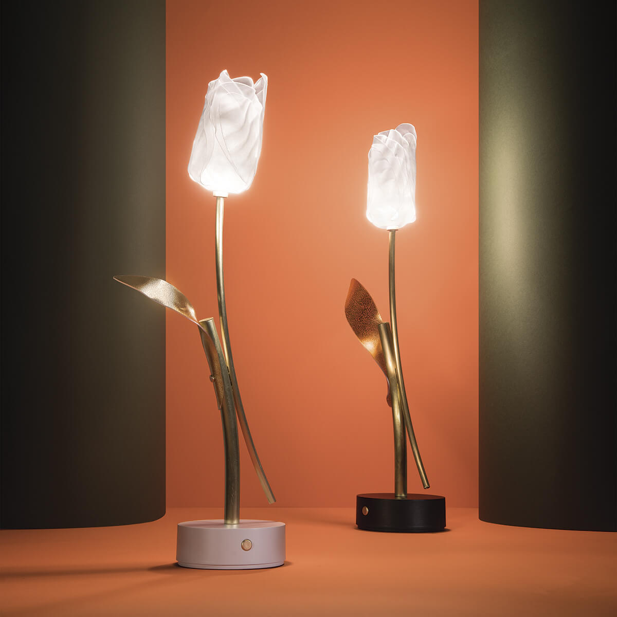 Slamp Tulip Battery LED Akkuleuchte, Messing / weiß und Messing / schwarz