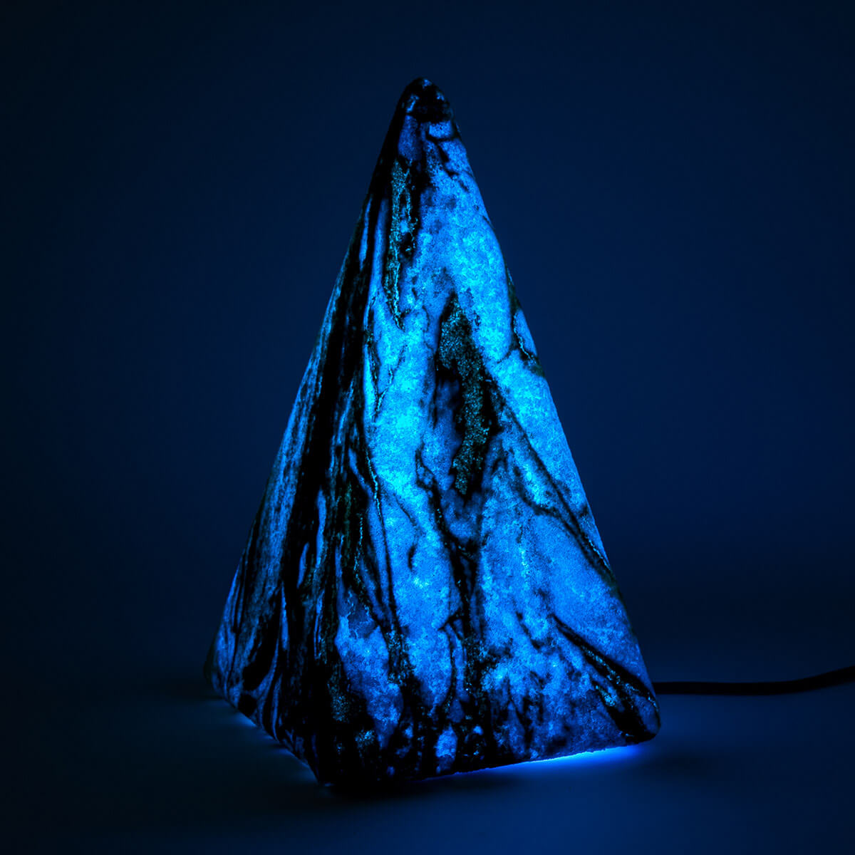 Epstein-Design Pyramide Sahara RGBCCT-LED Außenleuchte, Höhe: 36 cm, Sandstein