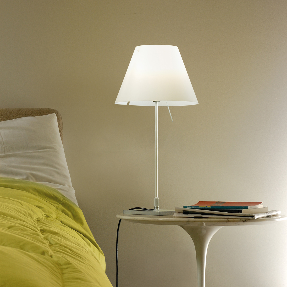 Luceplan Costanzina LED Tavolo, Alu, Schirm: weiß