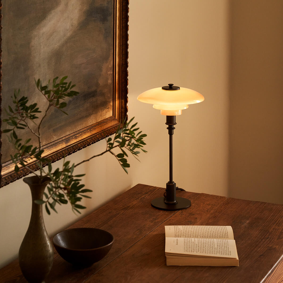 Louis Poulsen PH 2/1 Tischleuchte Limited Edition, Altmessing / Glas dusty terracotta