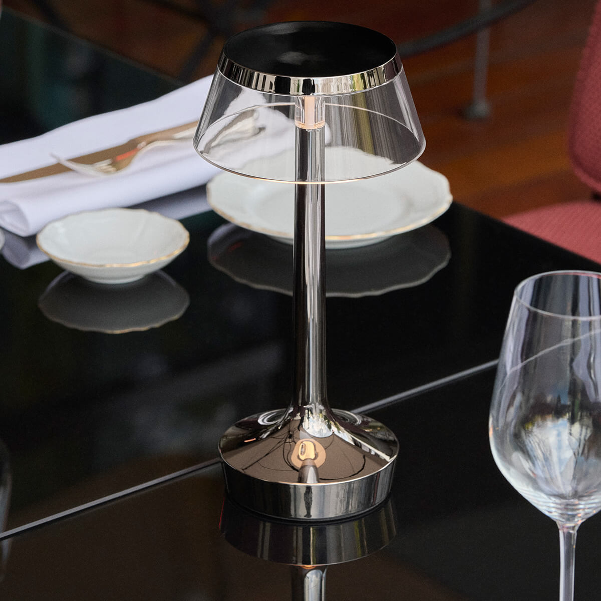 Flos Bon Jour Unplugged LED Akkuleuchte, Chrom (©Marco Cella)