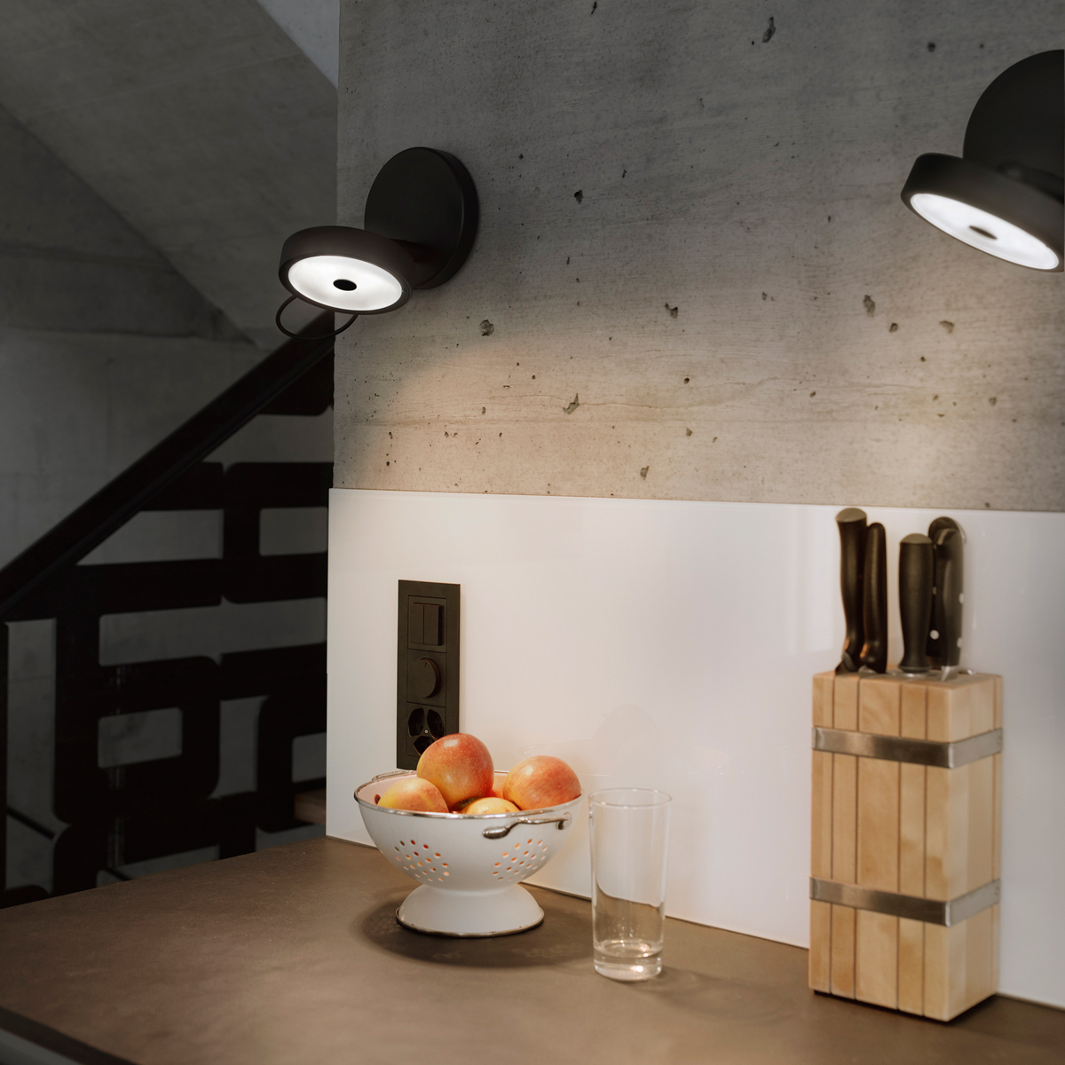 Belux U-Turn-24 LED Wandleuchte, schwarz