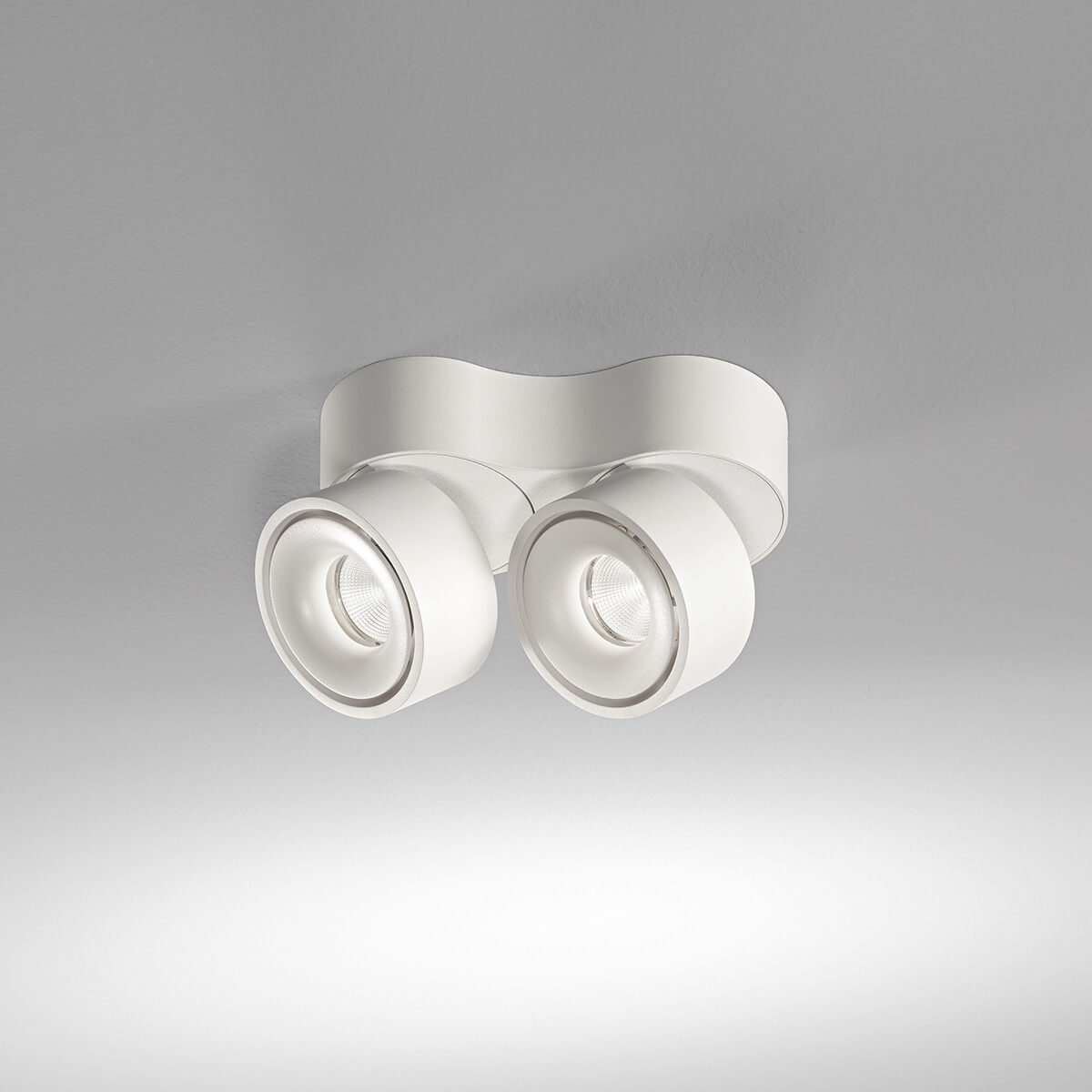 Clippo Duo LED Wand- / Deckenstrahler, Dim-to-Warm, weiß / weiß