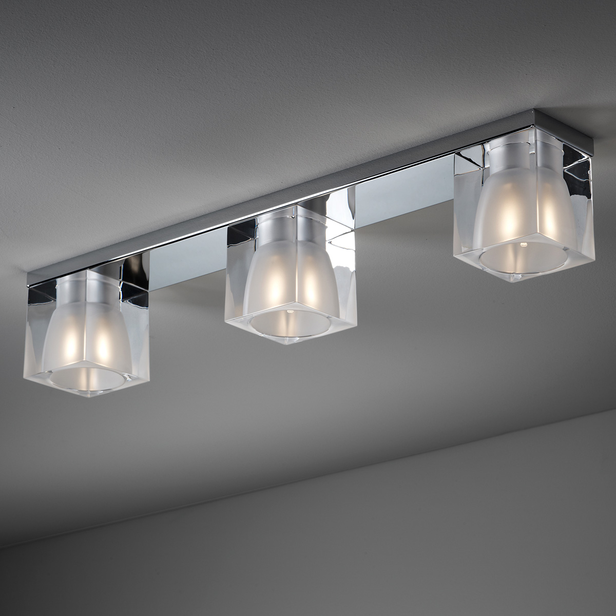 Fabbian Cubetto Deckenleuchte, 3-flg., transparent
