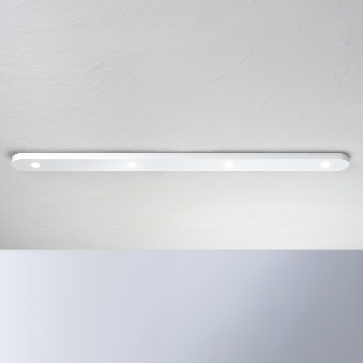 Bopp Close LED Deckenleuchte, 70 x 5 cm, weiß