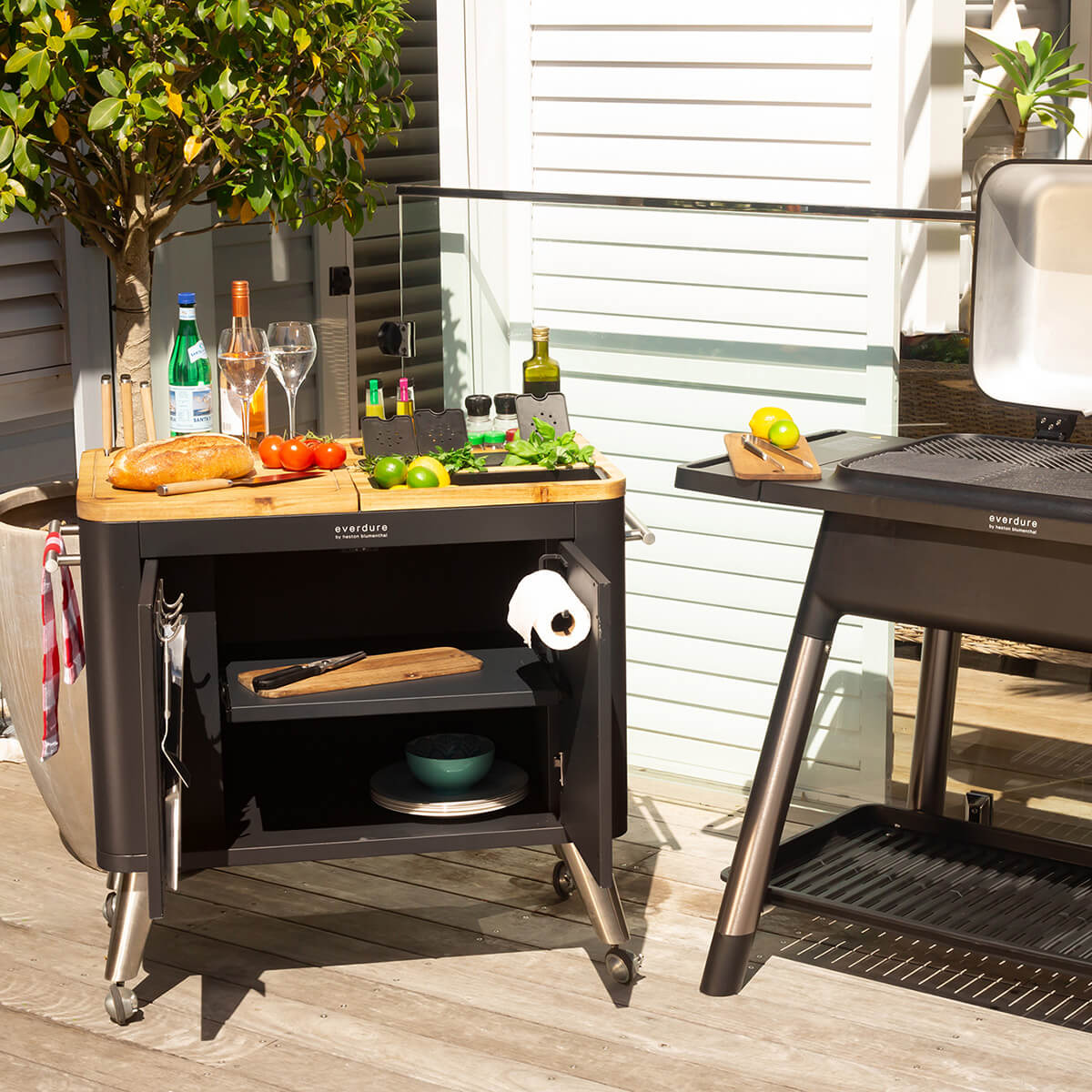 Everdure by Heston Blumenthal Mobile Outdoor Küche, schwarz