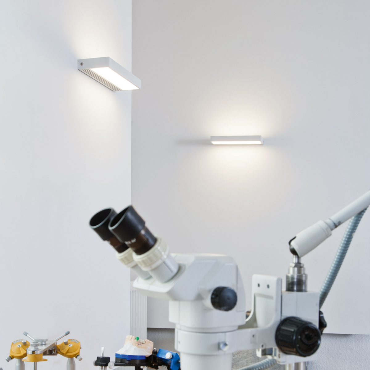 Serien.lighting SML² 220 Wall LED, weiß lackiert, Gläser: satinée