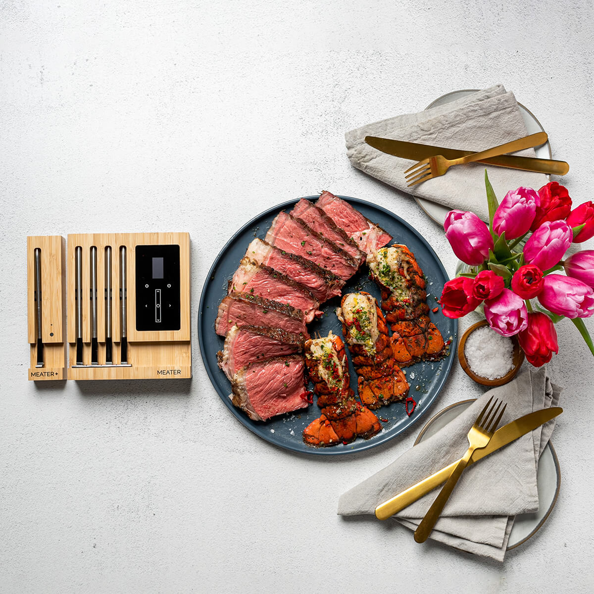 Meater Bluetooth Thermometer Kollektion bestehend aus Original MEATER, MEATER Plus und MEATER Block