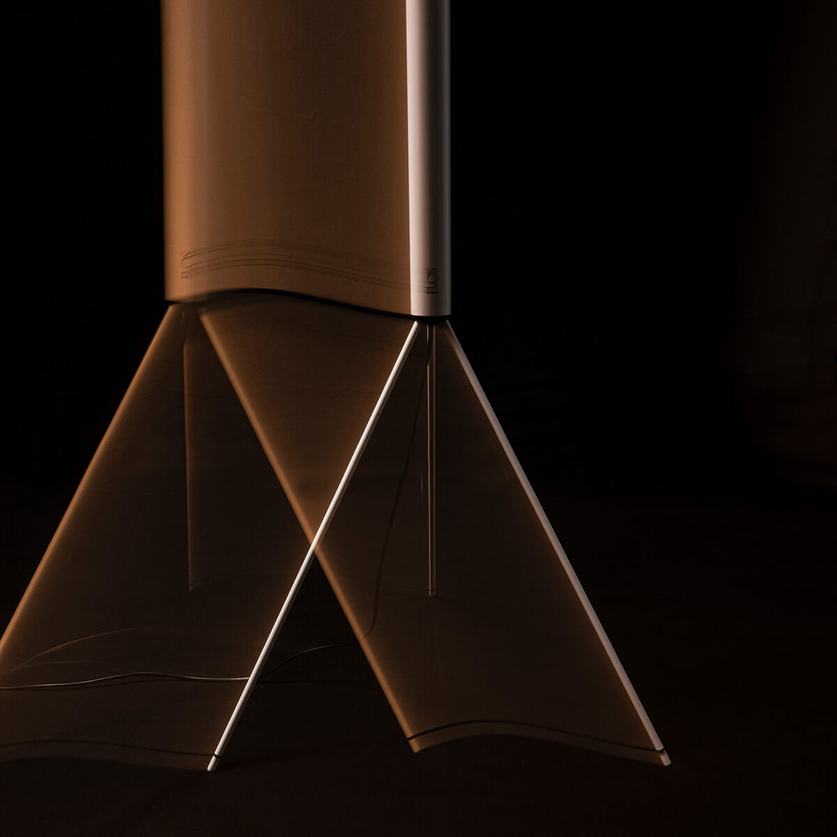 Flos Luminator Stehleuchte, weiß (©Alecio Ferrari)