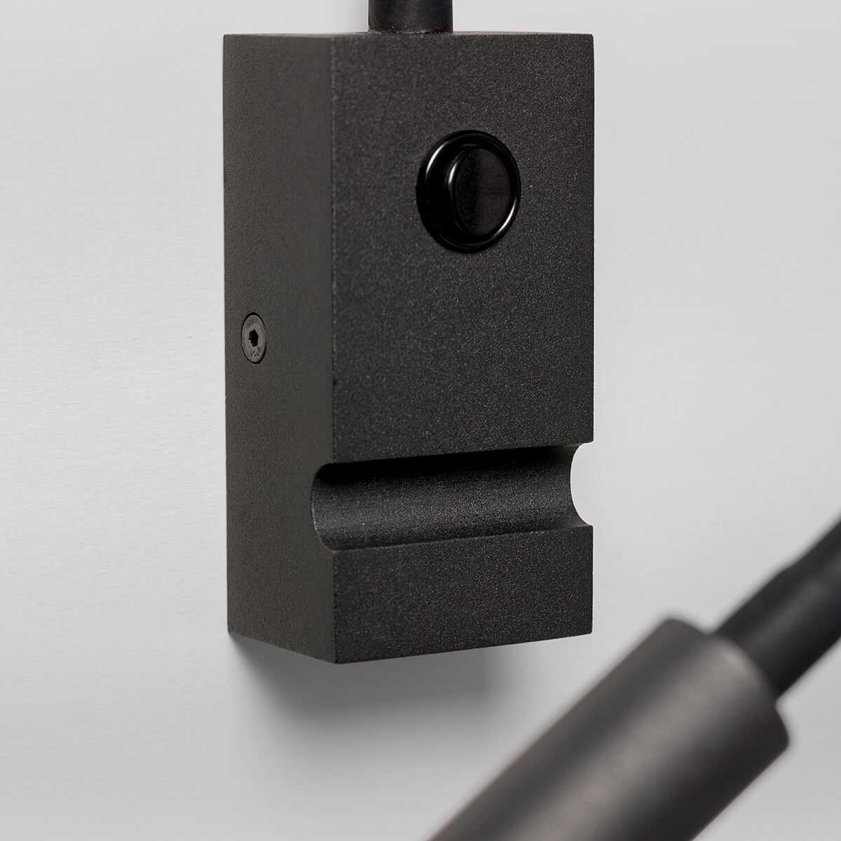 LupiaLicht Pipe LED Wandleuchte, schwarz mit Halterung für den flexiblen Leuchtenarm