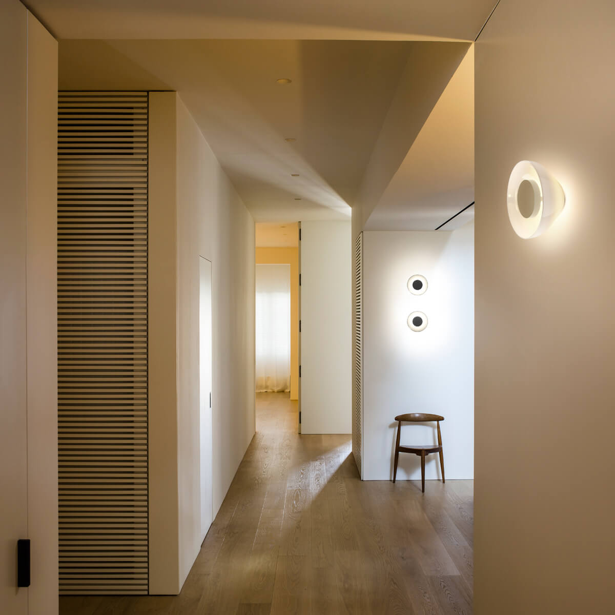 Marset Aura LED Wandleuchte, opalweiß