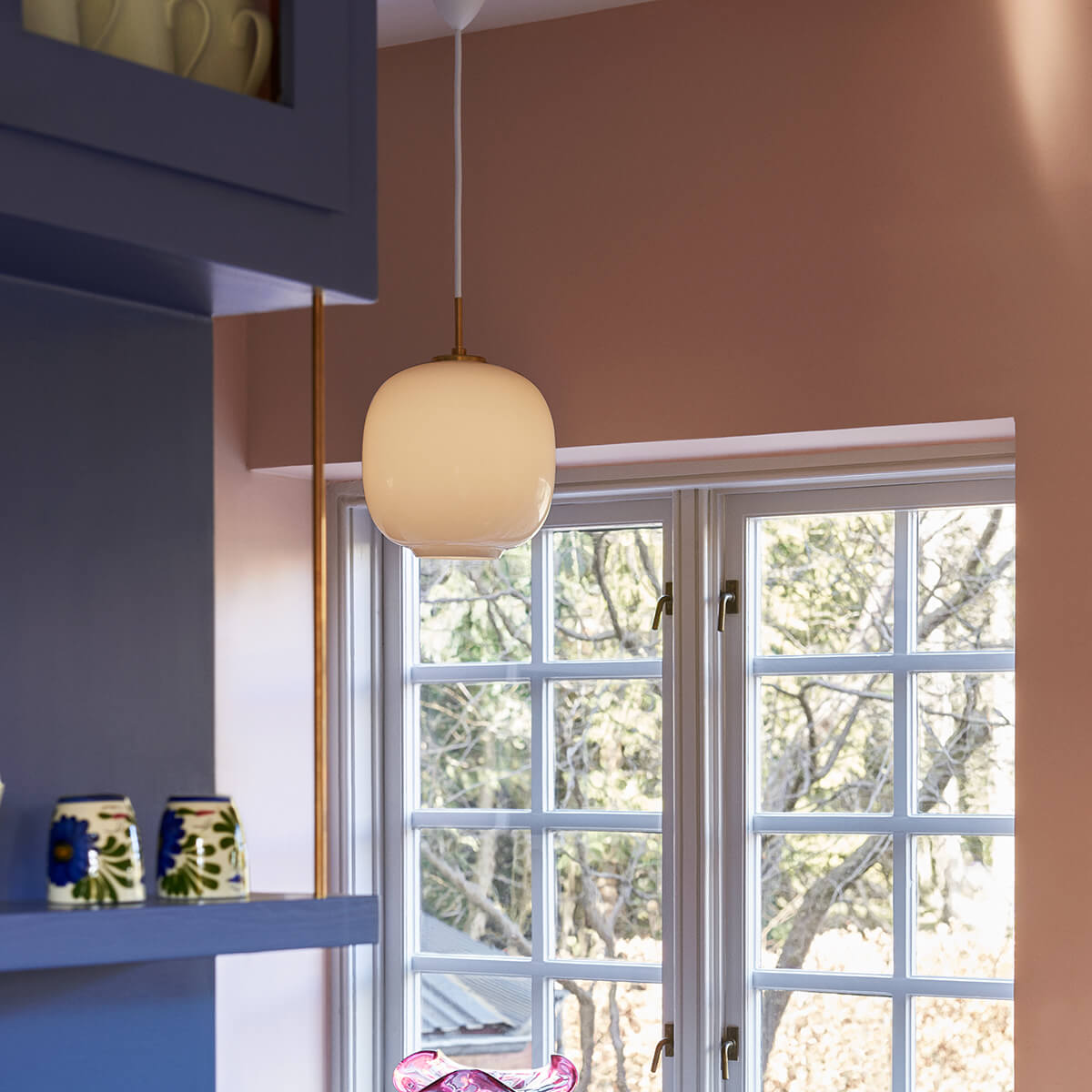 Louis Poulsen VL45 Radiohus Pendelleuchte, Ø: 25 cm, Opalglas weiß