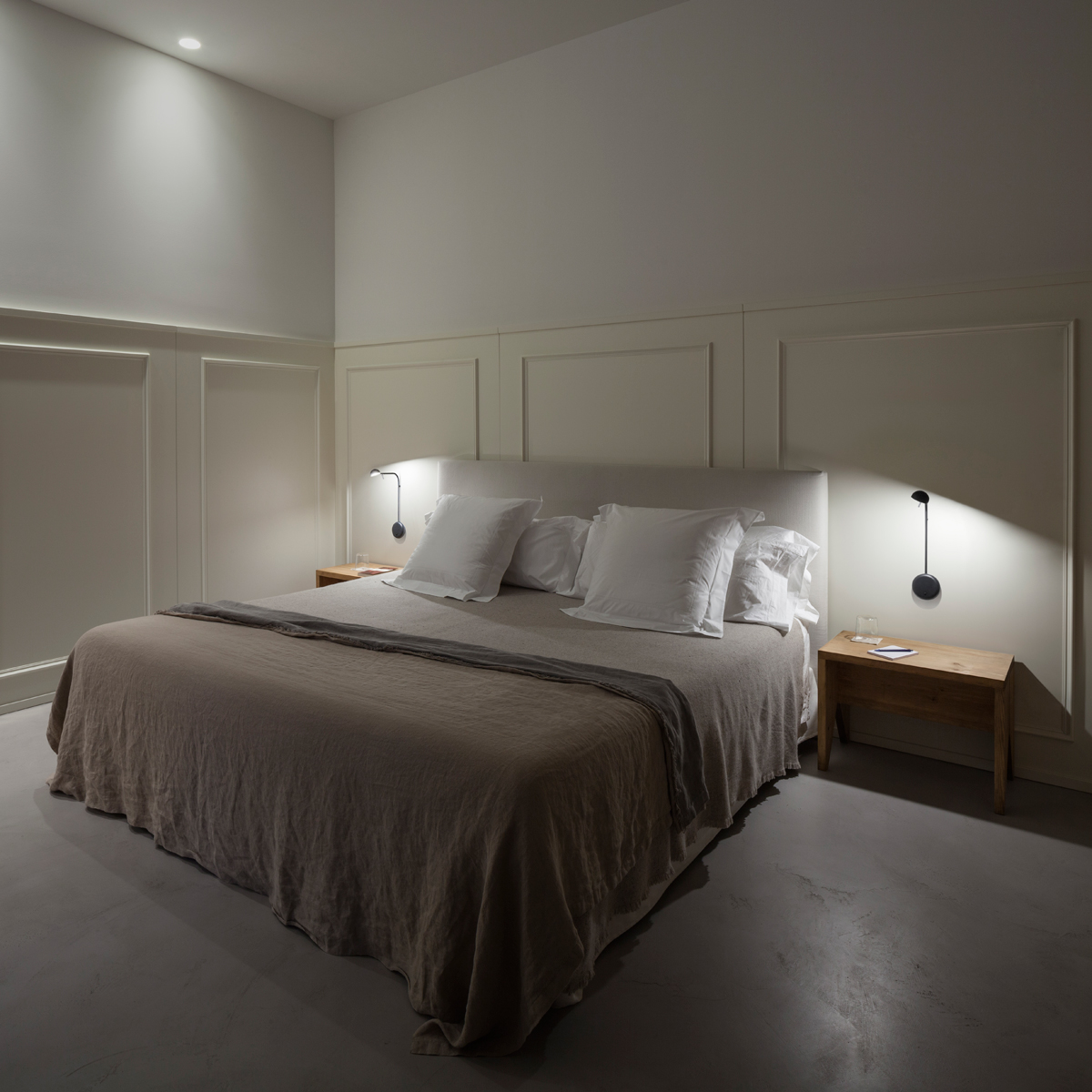 Vibia Pin 1680 LED Wandleuchte, schwarz matt