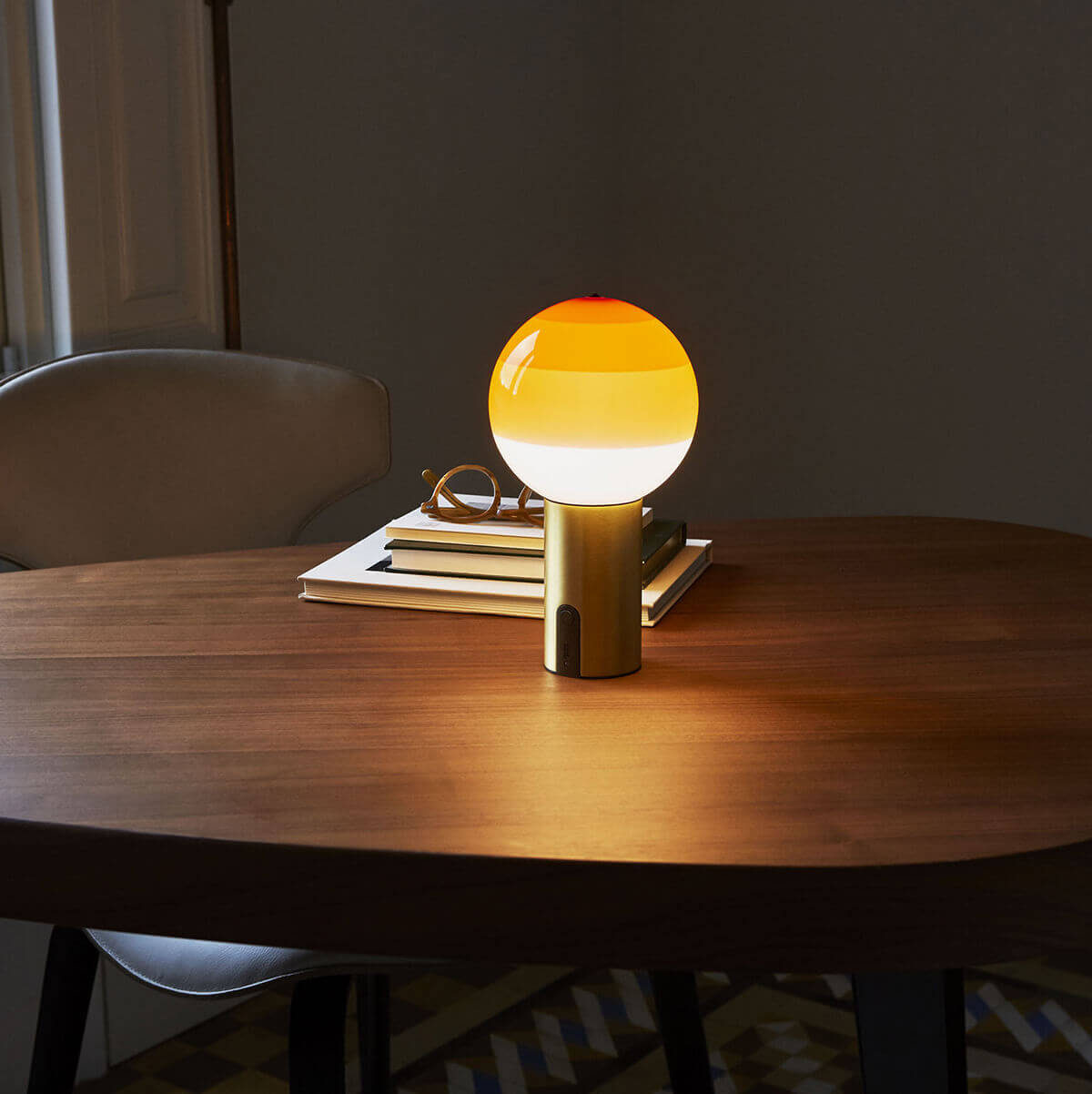 Marset Dipping Light Portable LED Akkuleuchte, Schirm: amber