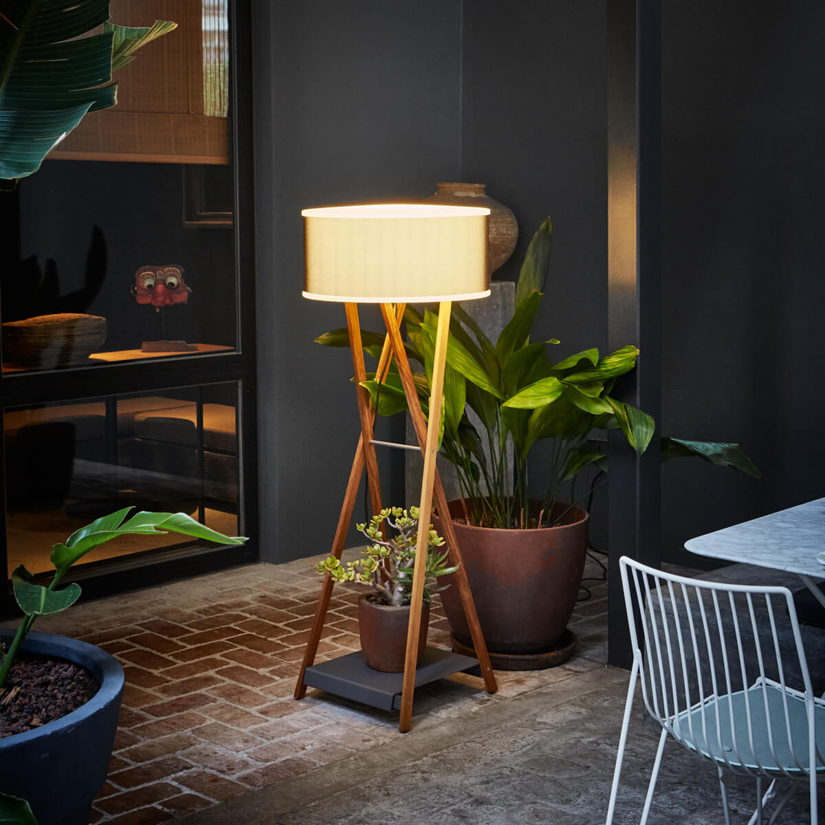 Marset Cala 140 IP65 Stehleuchte, Iroko, Schirm: braun