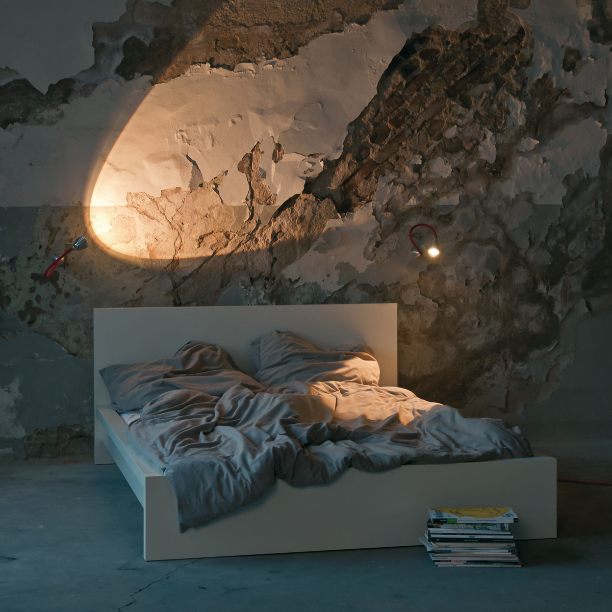 Less'n'more Athene LED Wand- / Deckenstrahler, Flexwelle: lang, Textil rot