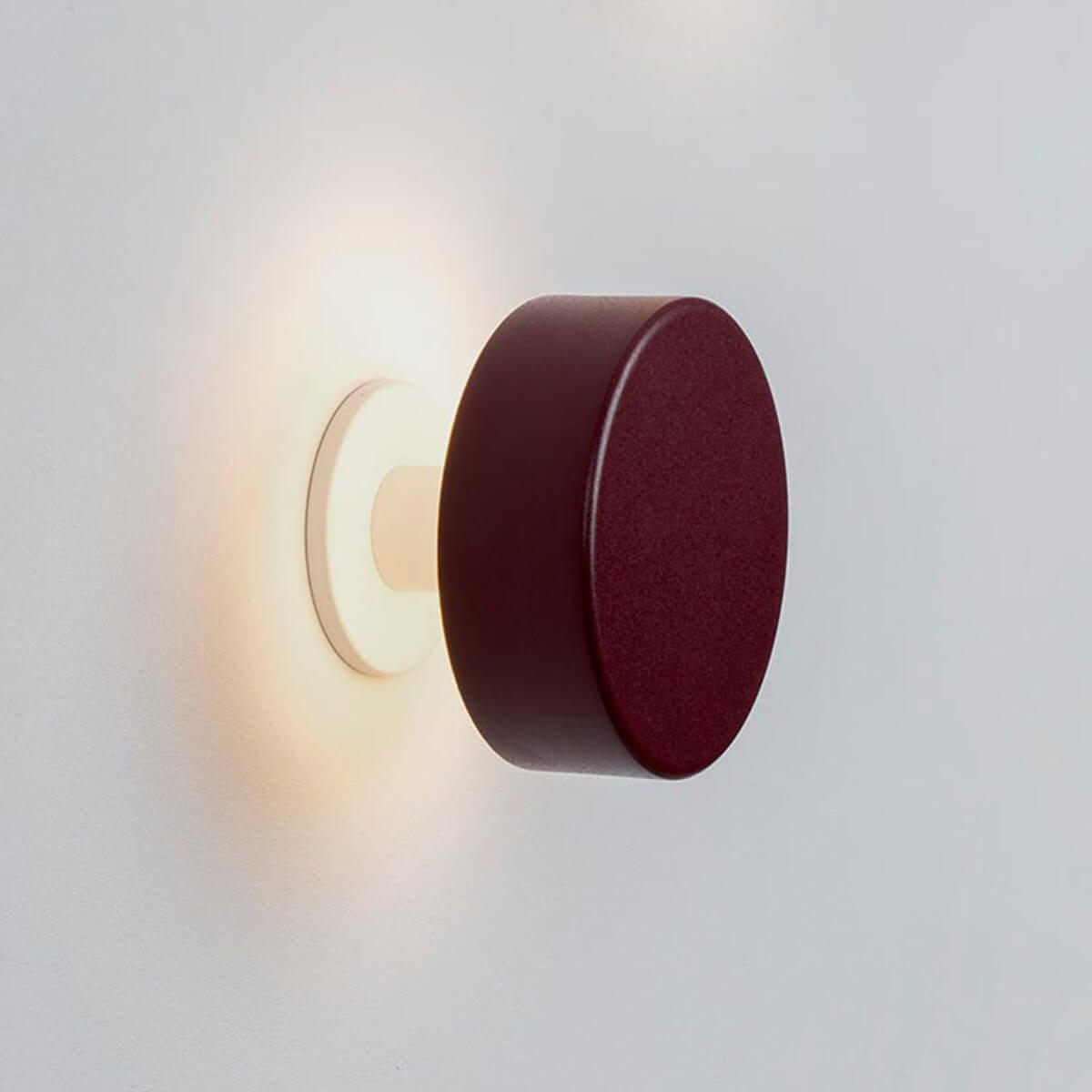 Milan Peak LED Wandleuchte, granatrot