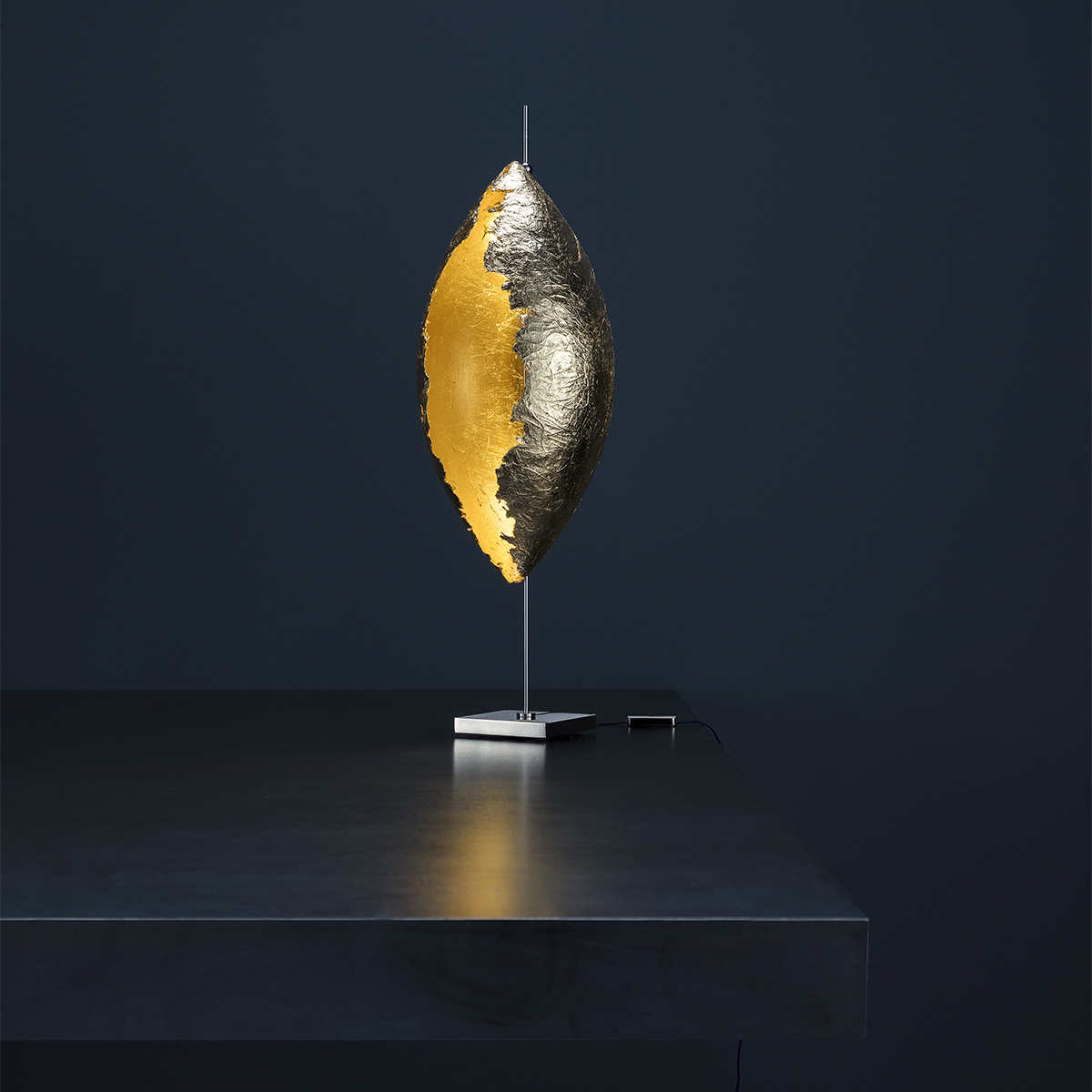 Catellani & Smith PostKrisi 10 Malagolina LED Tischleuchte, Gold