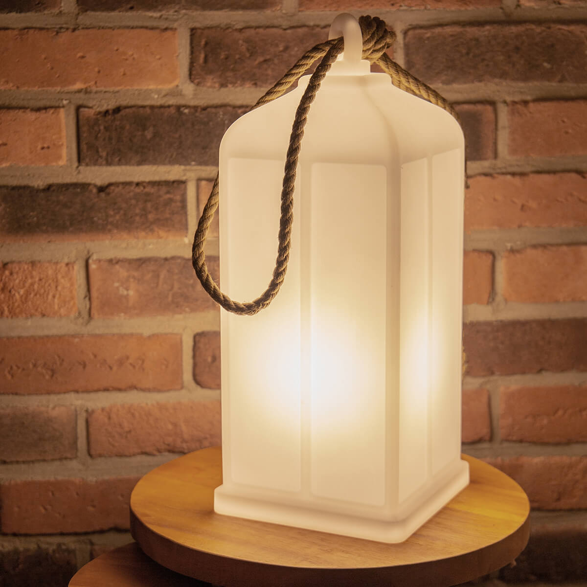 8 seasons design Shining Lantern RGB Dekoleuchte, weiß