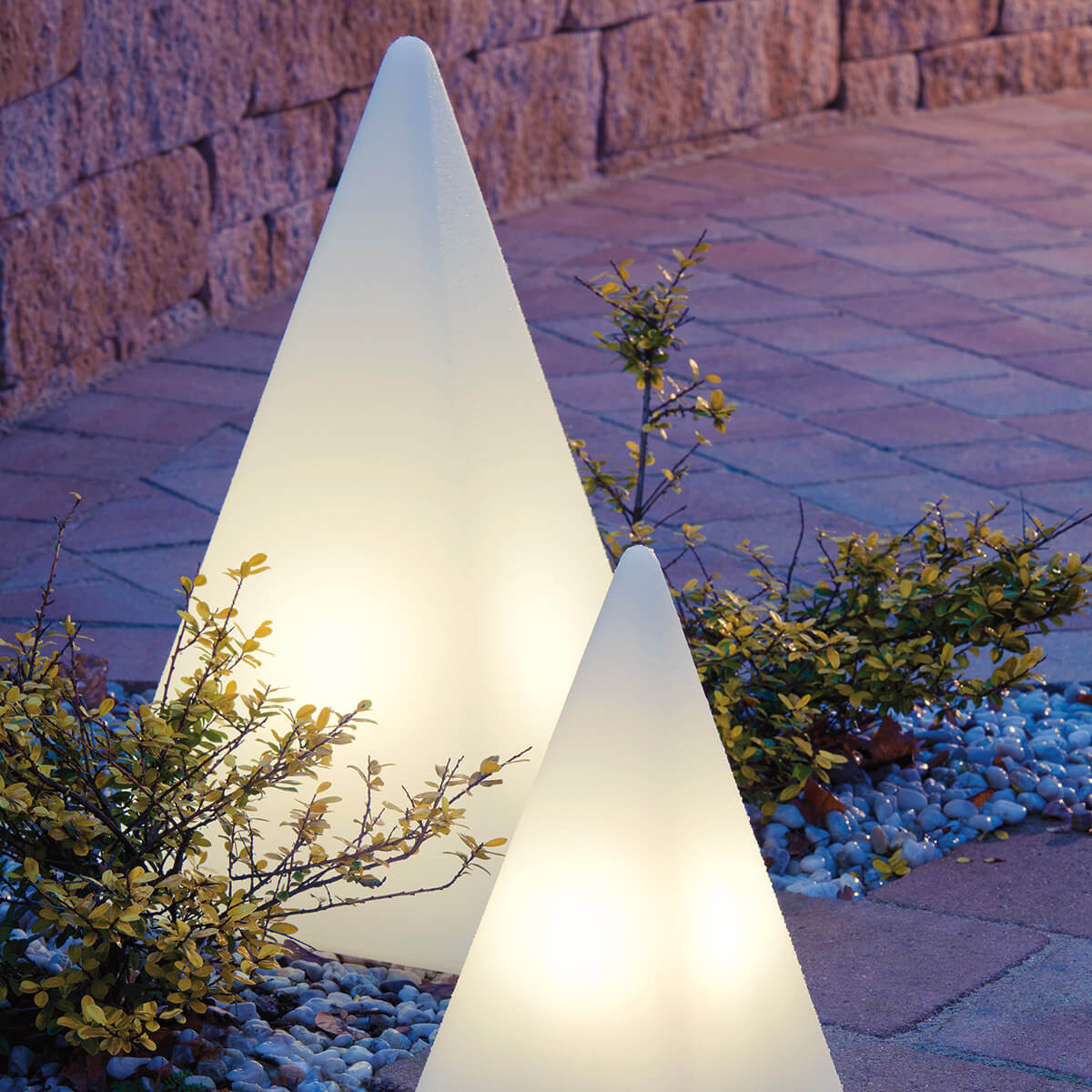 Epstein-Design Pyramide Außenleuchte, Höhe: 36 und 54 cm, weiß