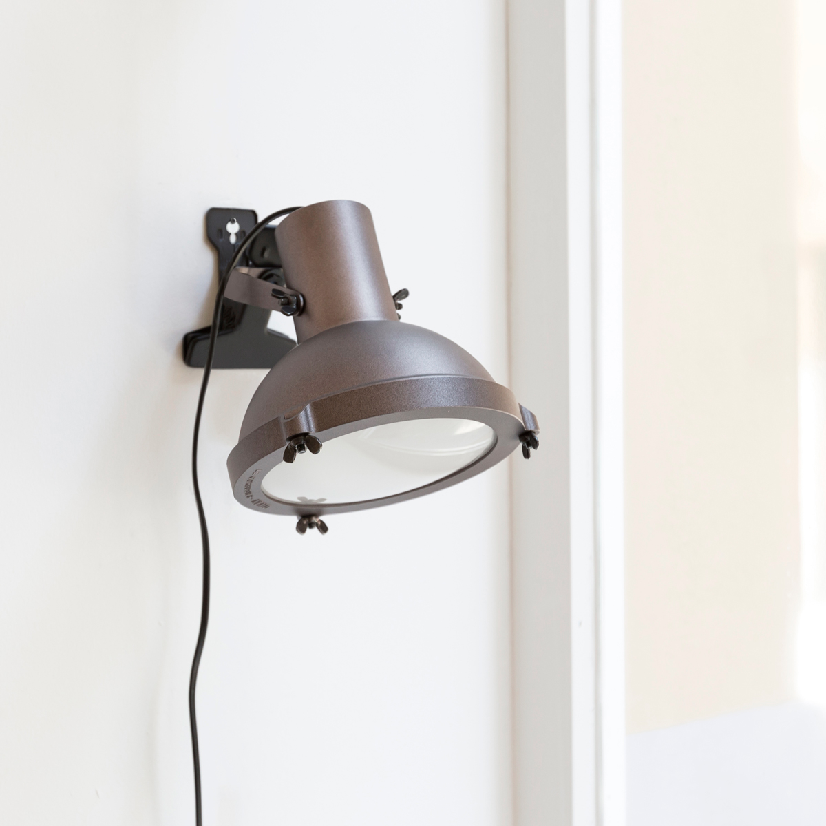 Nemo Projecteur 165 Clip / Pinza, mokka