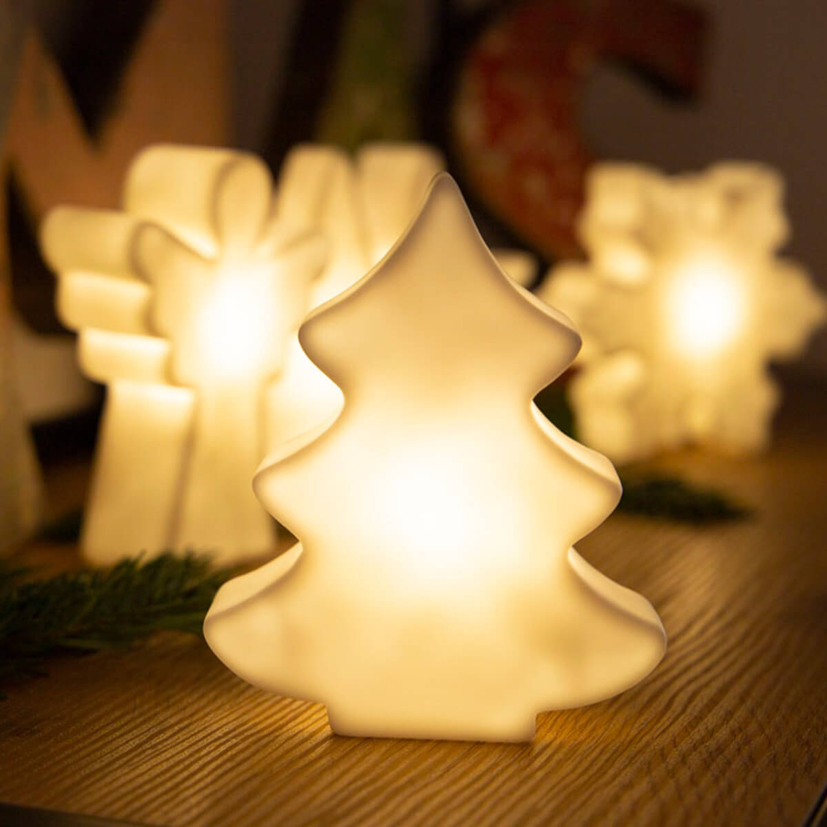 8 seasons design Shining Tree Micro LED Akkuleuchte, weiß