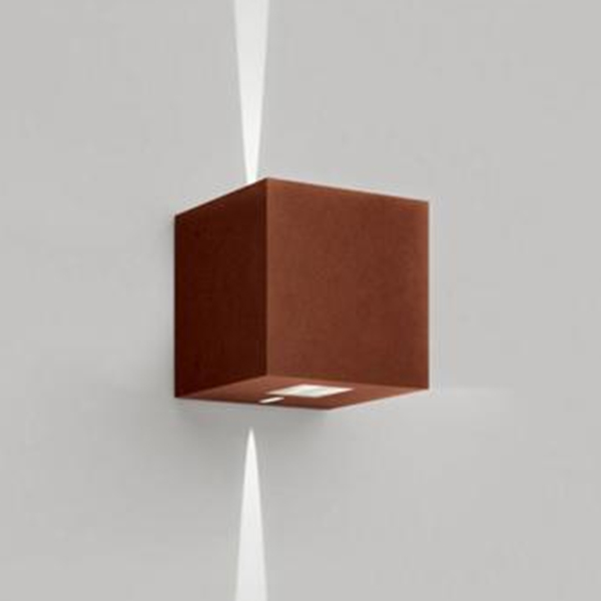 Artemide Outdoor Effetto 14S LED 2N Außenwandleuchte, 2 x 5°, rostfarben