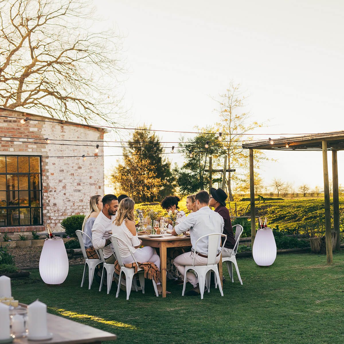 Joouls The Joouly LED Akkuleuchte, Bluetooth Lautsprecher & Weinkühler