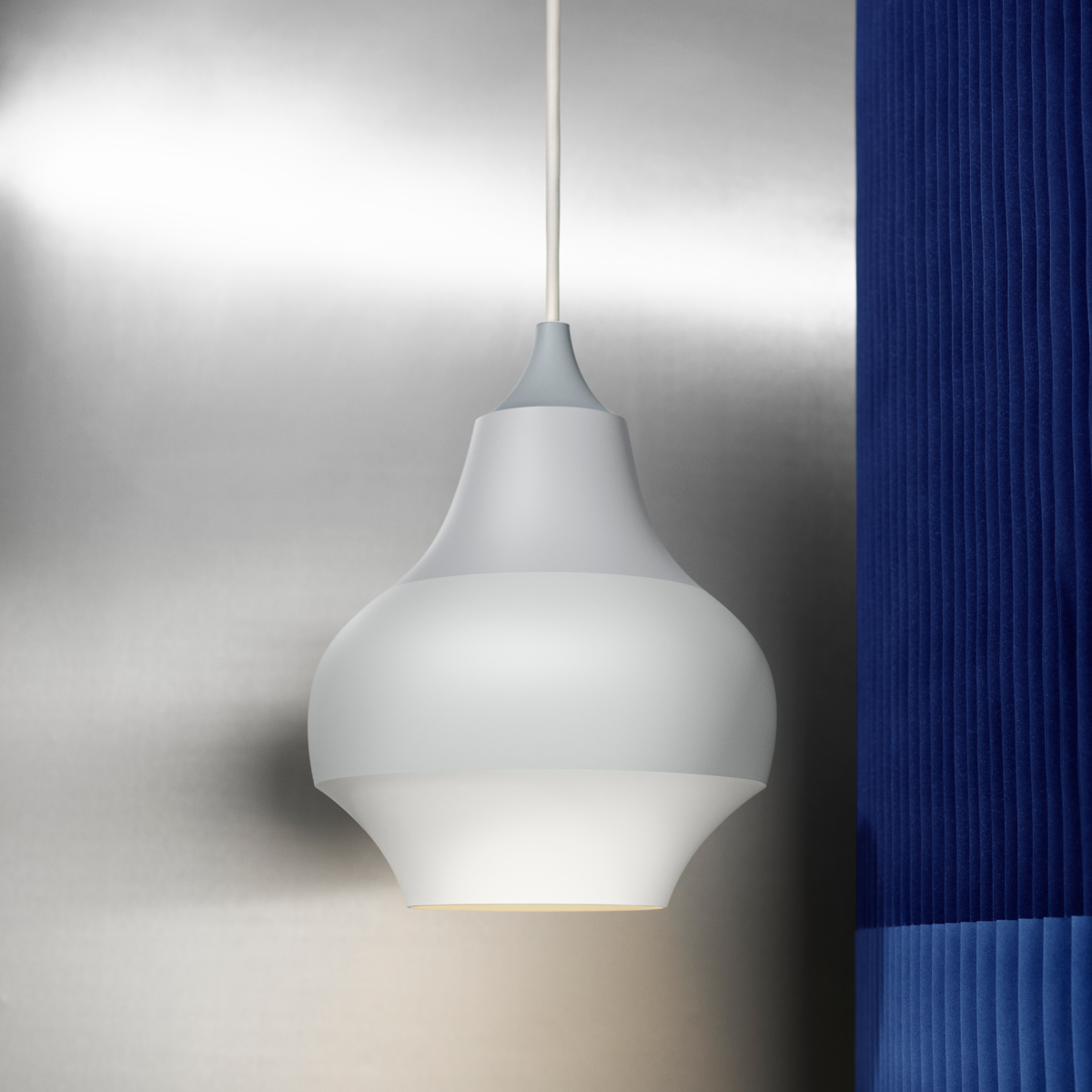 Louis Poulsen Cirque Pendelleuchte, Ø: 38 cm, grau