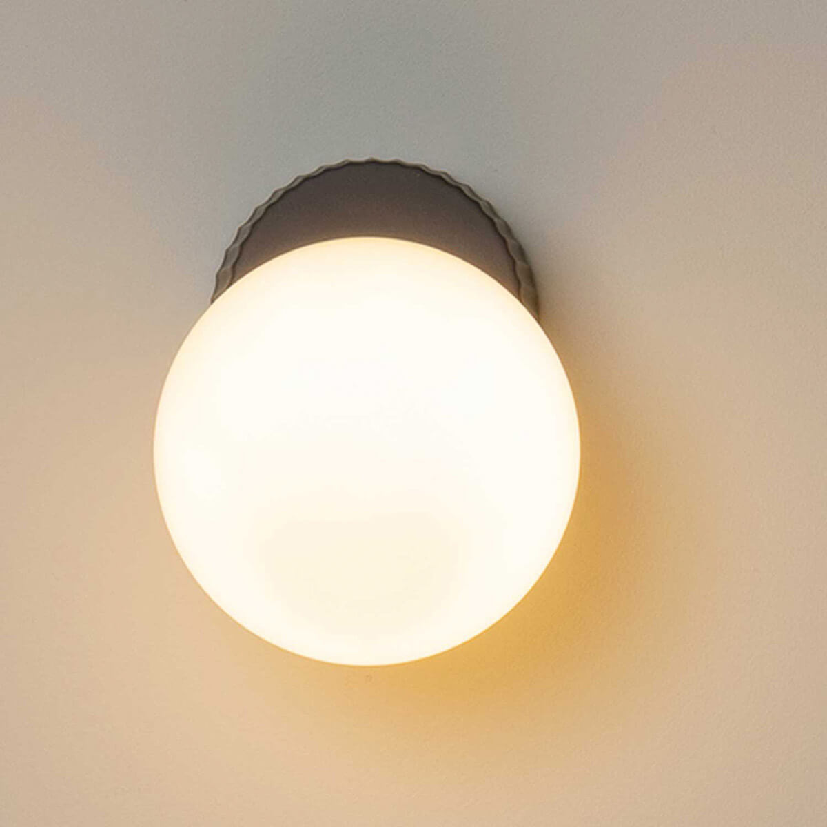 Milan Land Wand- / Deckenleuchte, anthrazit