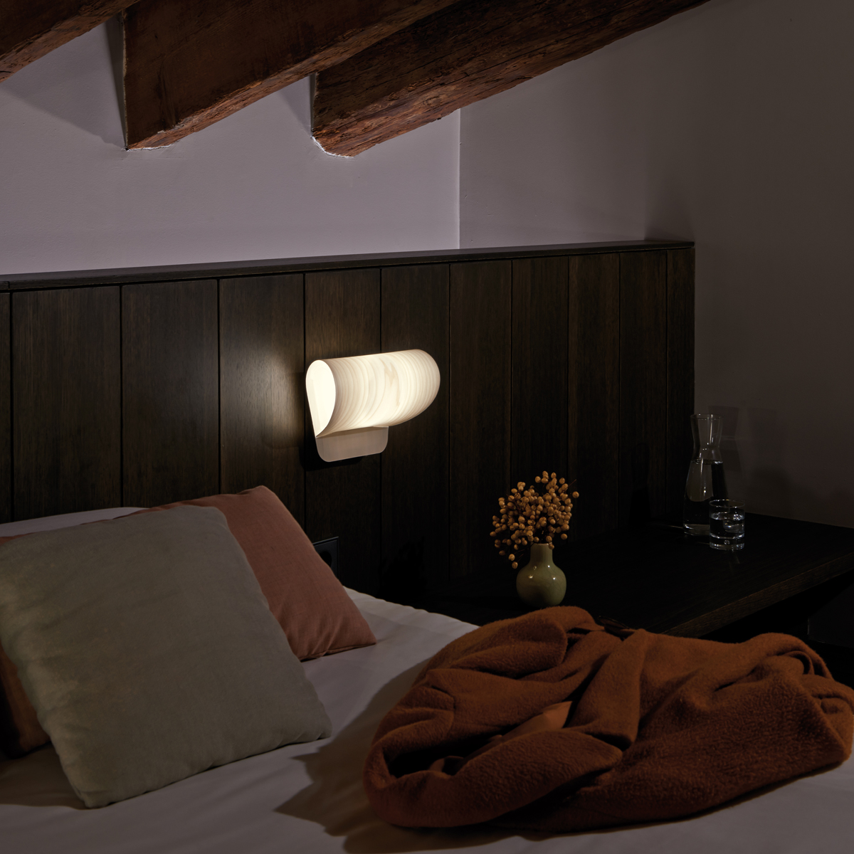 LZF Lamps Pleg LED Wandleuchte, elfenbeinweiß
