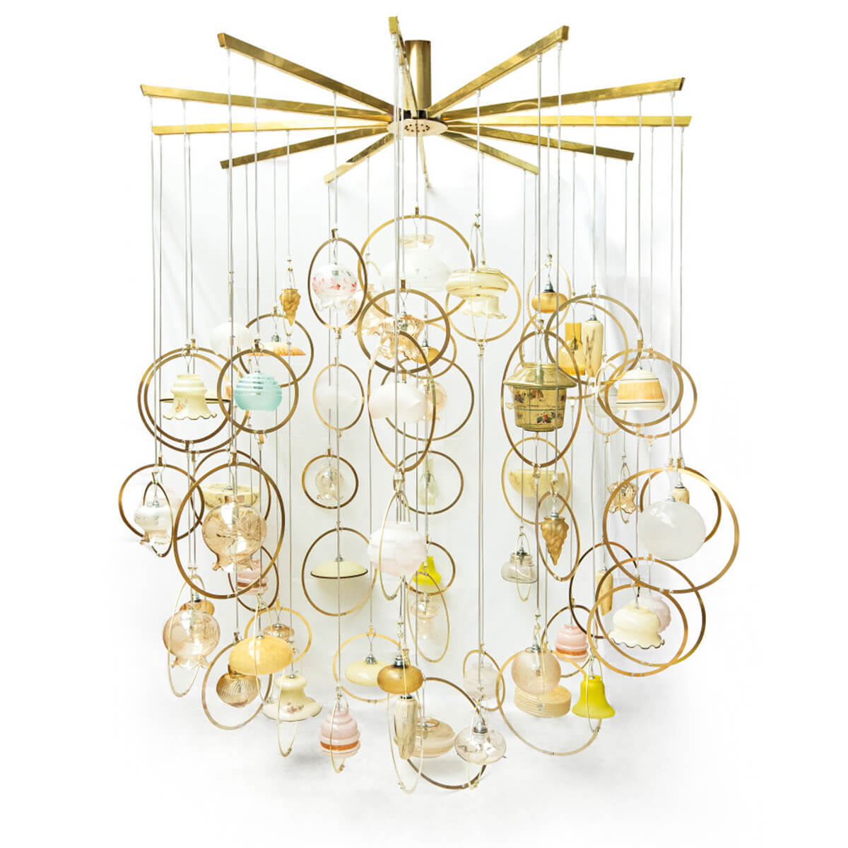 Old Lampshade Lamp Ball Chandelier Kronleuchter