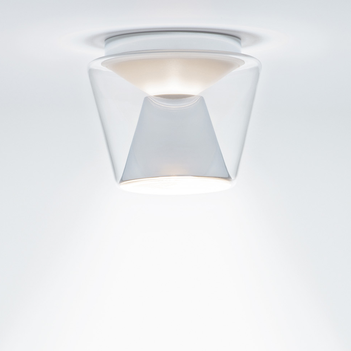 Serien.lighting Annex Ceiling Medium LED Deckenleuchte, Schirm klar / verchromt