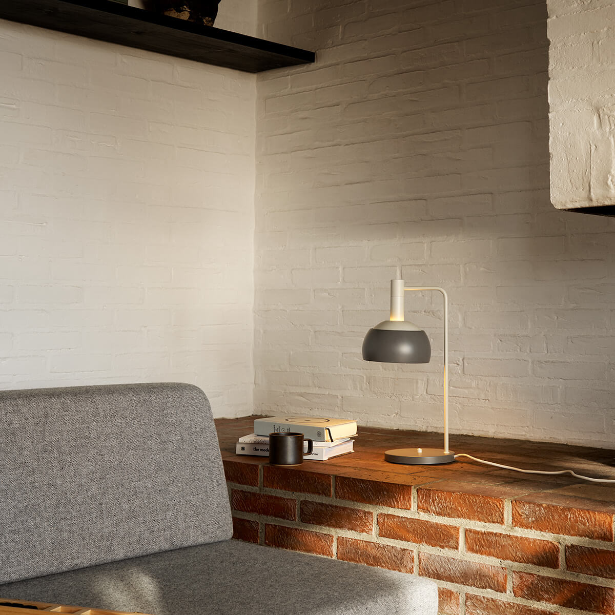 Louis Poulsen FJ Elements Tischleuchte, grau matt (2-Ton-Effekt)