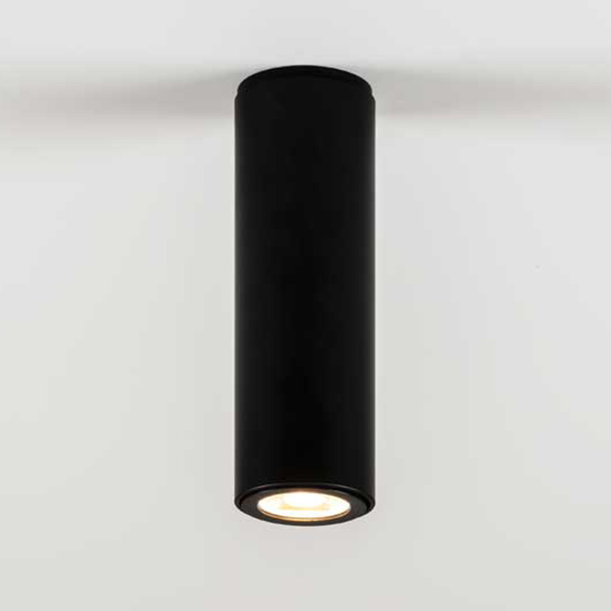 Milan Kronn Deckenspot, Höhe 20,5 cm, schwarz