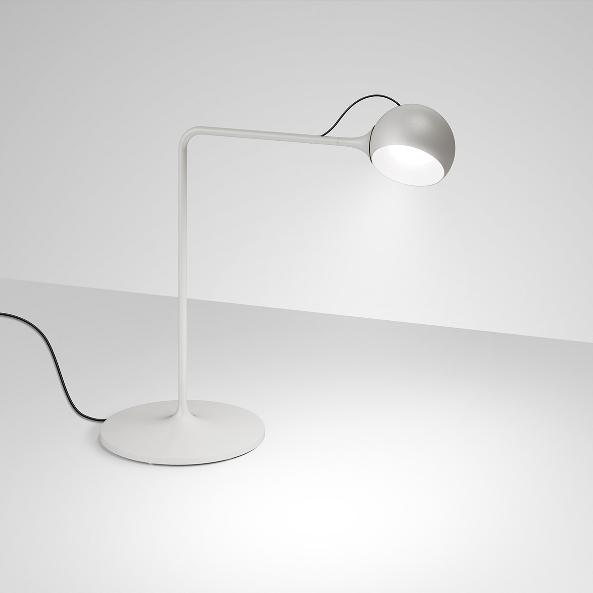 Artemide Ixa LED Tavolo, weißgrau
