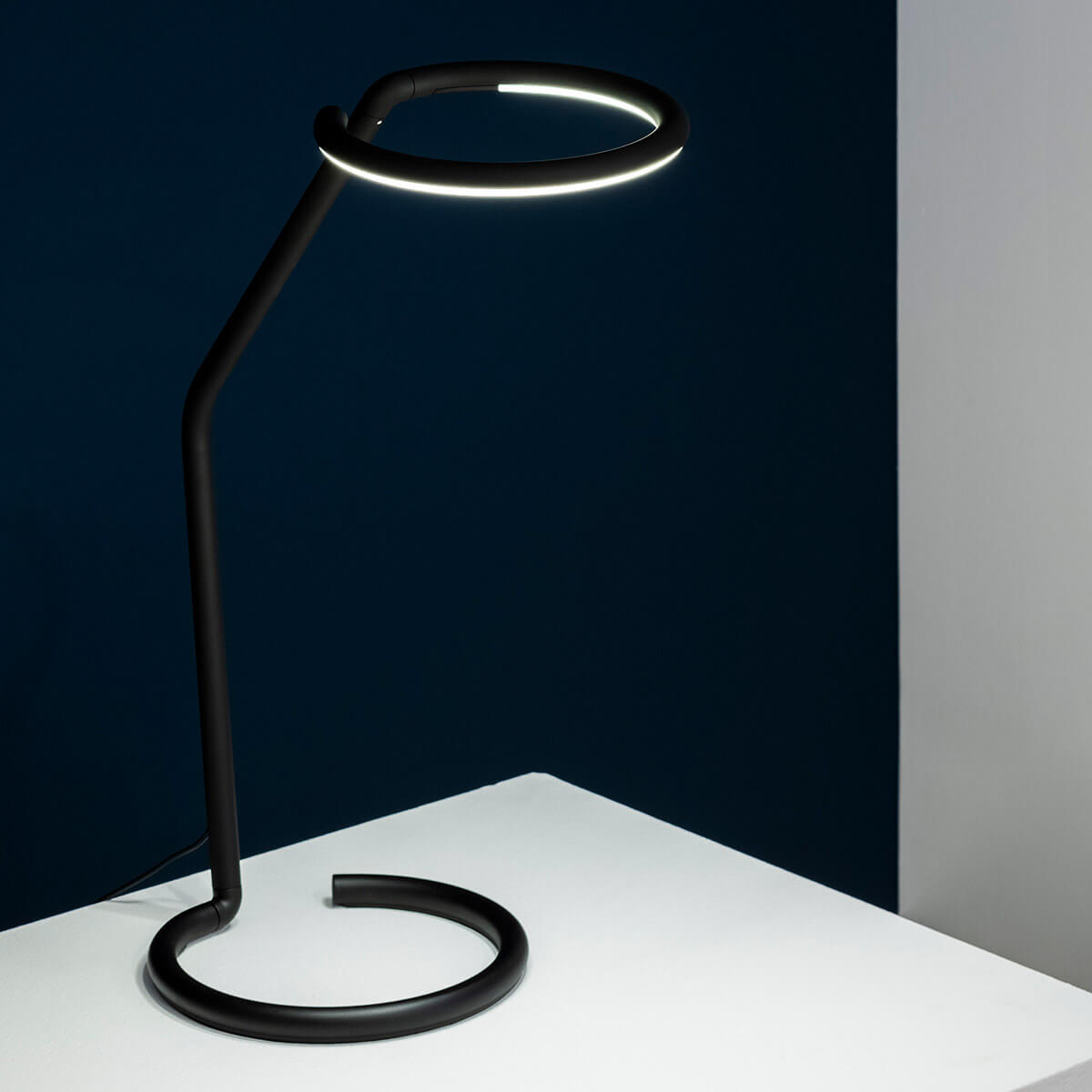 Artemide Vine Light LED Tavolo, schwarz