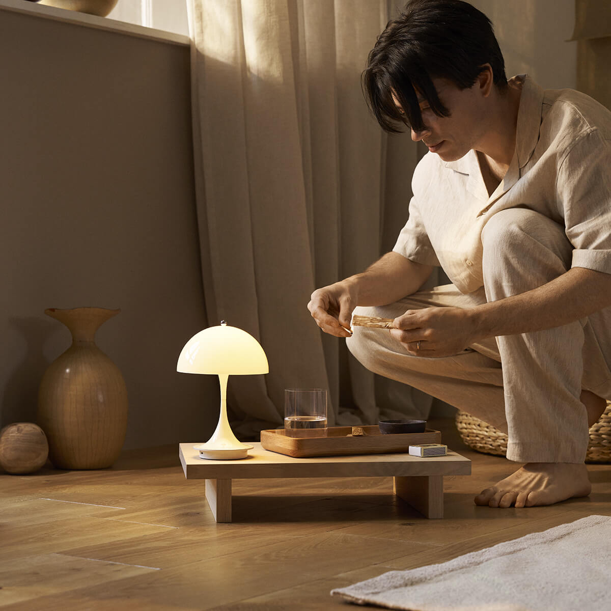 Louis Poulsen Panthella 160 Portable V3 LED Akkuleuchte, opal beige – Design by Verner Panton