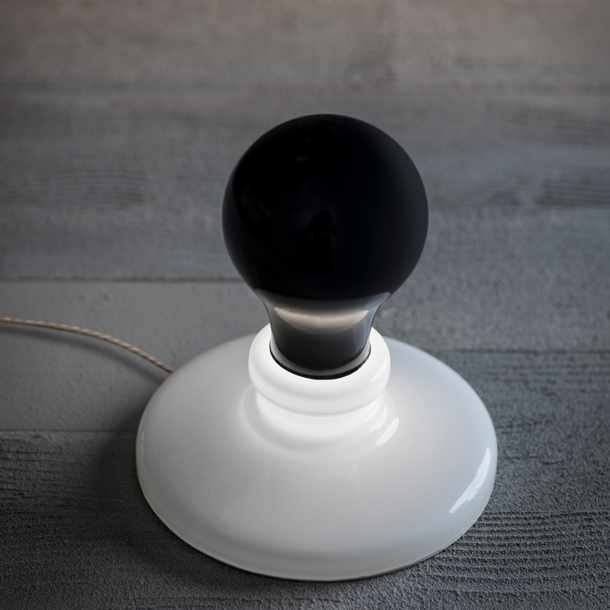 Foscarini Light Bulb LED Tavolo, Black Light (schwarz)
