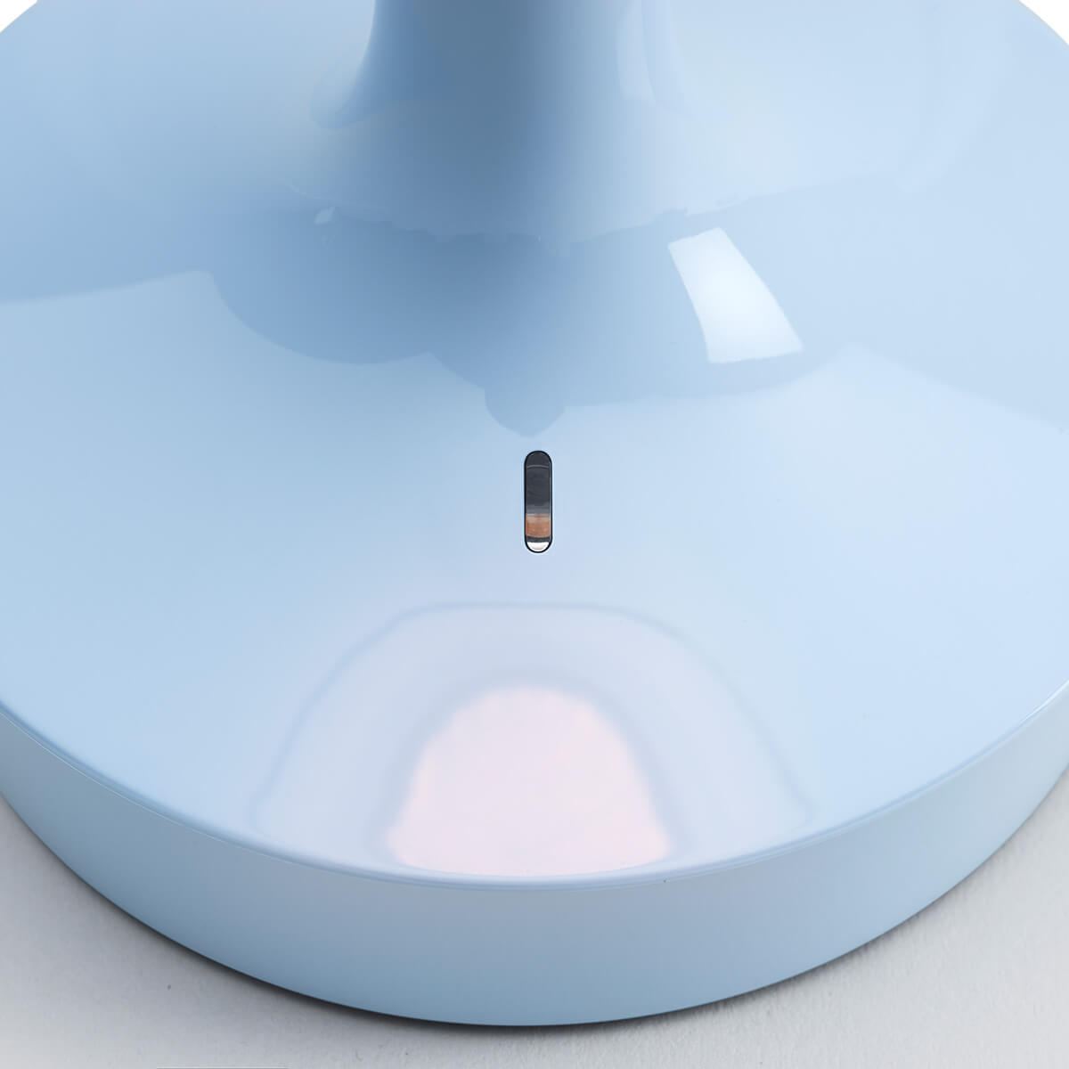 Flos Bon Jour Unplugged LED Akkuleuchte, Faded blue (hellblau), Touchdimmer