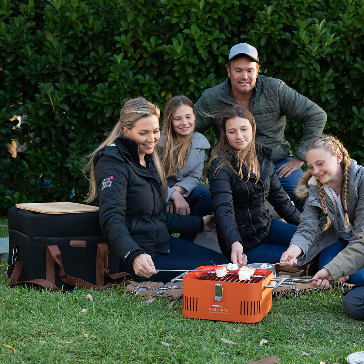 Everdure by heston blumenthal Cube Holzkohlegrill, tragbar, Sorglos-Paket, orange