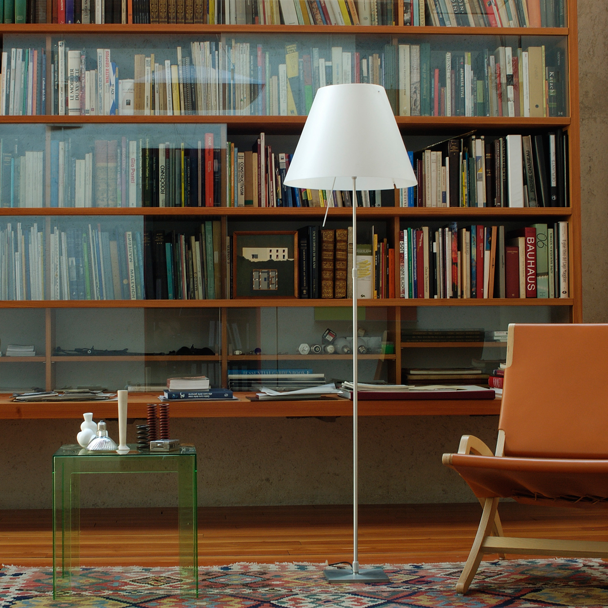 Luceplan Costanza Terra Teleskop mit Touchdimmer und Diffusor, Alu, Schirm: weiß
