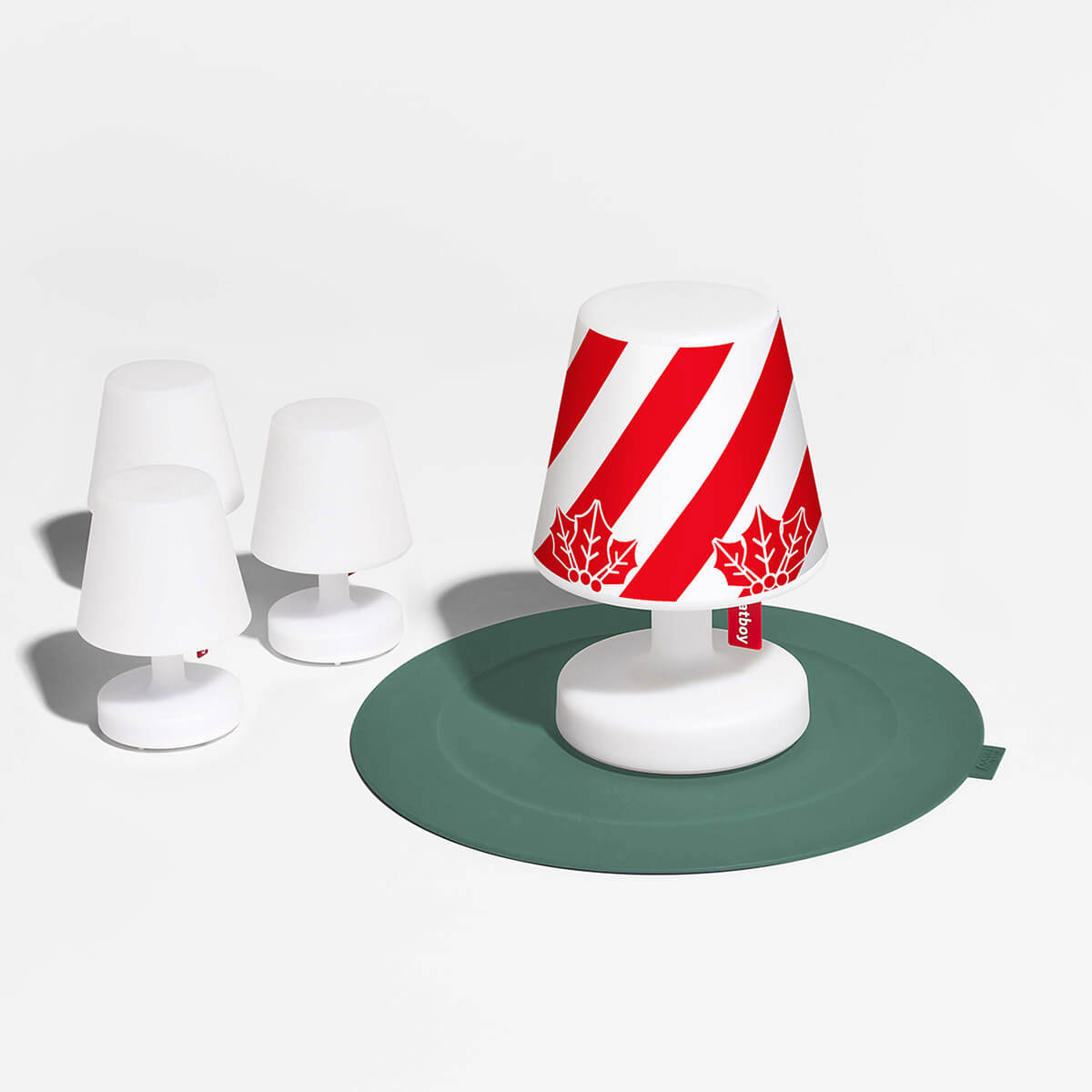 Fatboy Edison the Petit LED Akkuleuchte mit X-mas Cooper Cappie Stripemas, weiß / rot-weiß