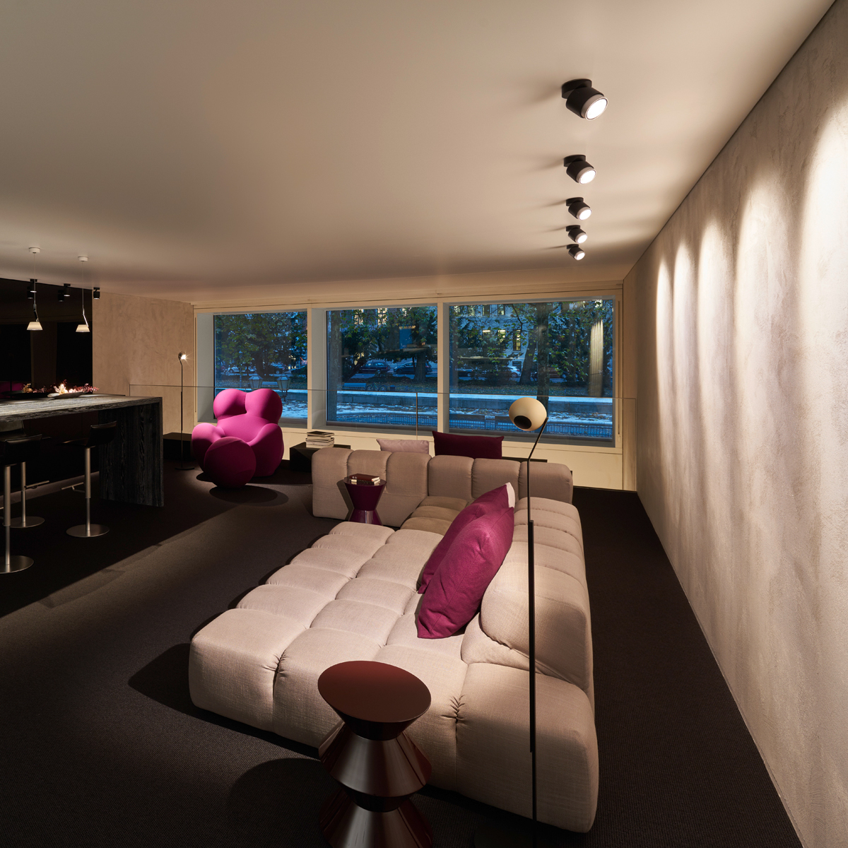 Occhio io 3d lettura C Stehleuchte, schwarz matt, Kopf golden matt