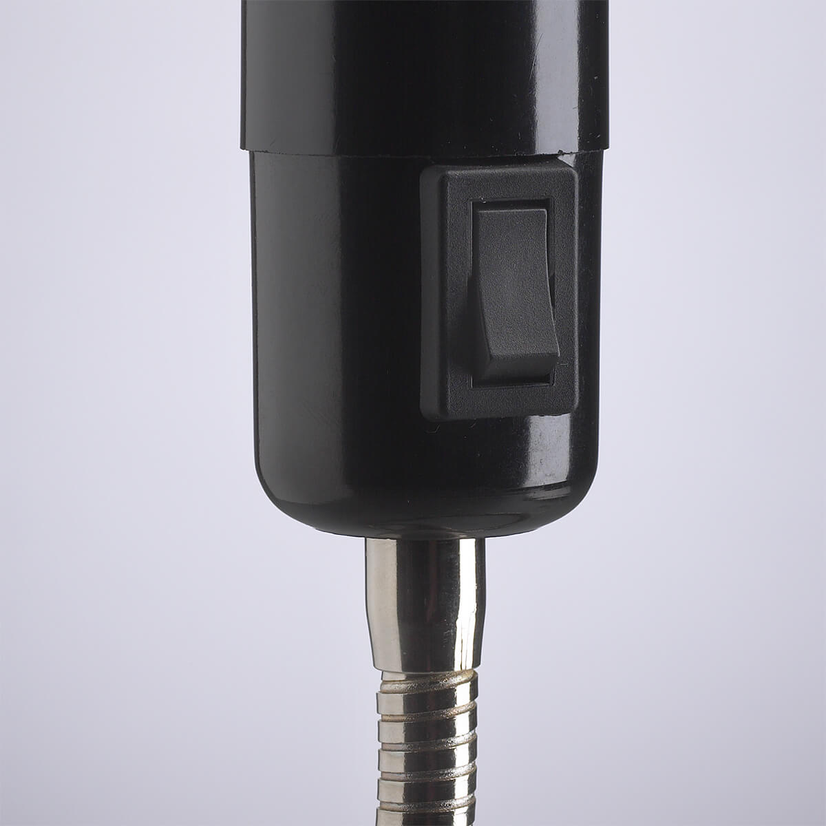 Tecnolumen Lightworm Tischleuchte, vernickelt, Kippschalter